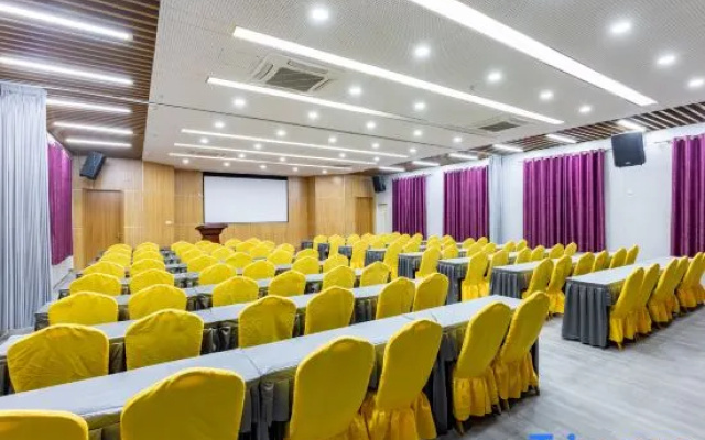 Zhetu Business Hotel (Shijiazhuang Nan Santiao Pedestrian Street Leta Center) – Business – Shijiazhuang