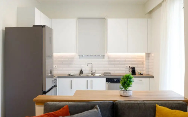 Modern 2-bedroom Apartment in Downtown Glyfada