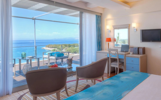 Tropical Hotel