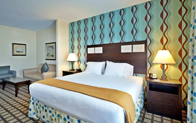 Holiday Inn Express Hotel & Suites Fairburn by IHG
