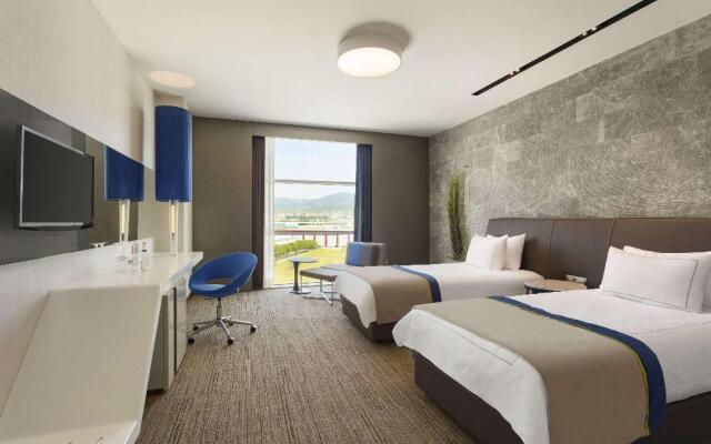 Ramada Hotel and Suites Kemalpasa Izmir