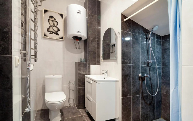 FRIENDS HOUSE on SQUARE RYNOK