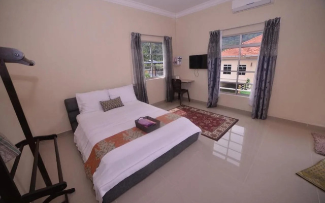 Capital O 91243 Bee Good Chalet – Guest Rooms – Yan
