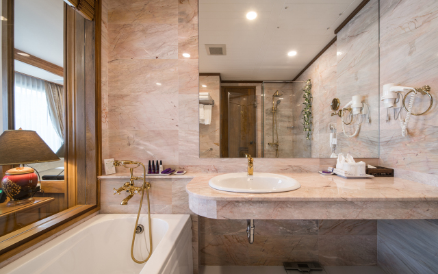 Peak Nimman Prestige Hotel