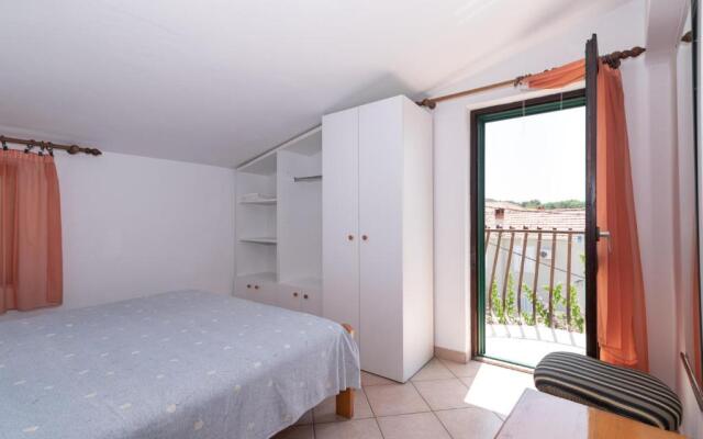 Charming 1-bedroom Apartment Sonia, Sleeps 4