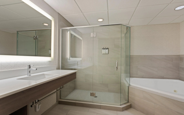 Holiday Inn Express Hauppauge-Long Island