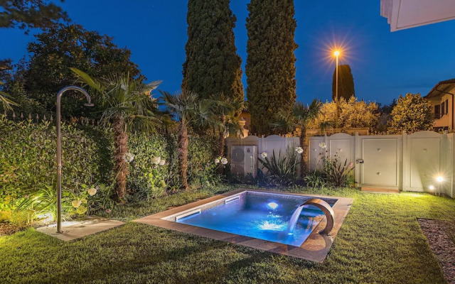 Luxury Lakefront Catullo with pool