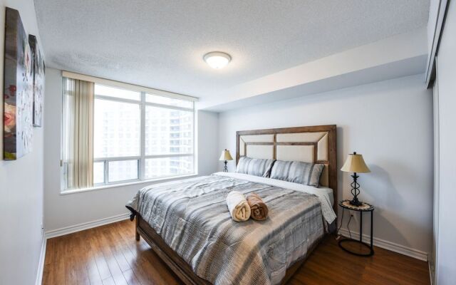 Sarkar Suites - 3880 Duke of York Blvd