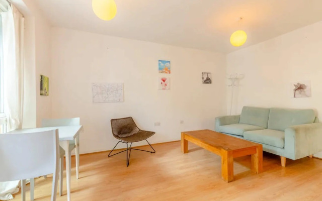 Spacious 1 Bed Apartment Near Shoreditch Park