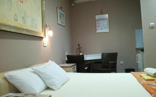 Apartments Iva Shop