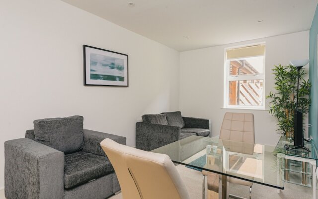 Stratford Central Apartments by Paymán Club