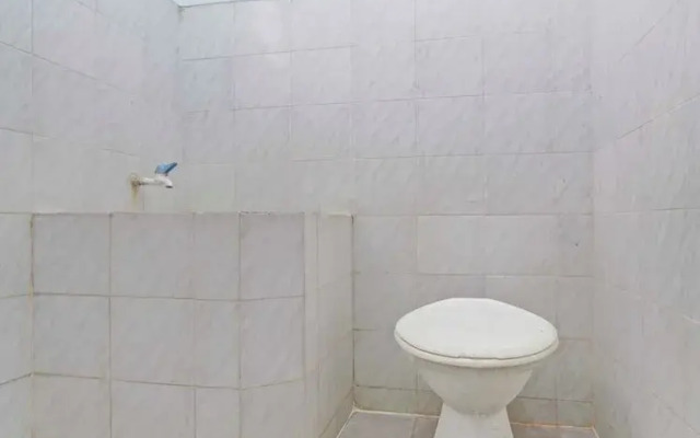 OYO 95023 Hotel Alamanda Garut