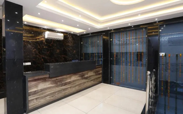 Bg House by OYO Rooms