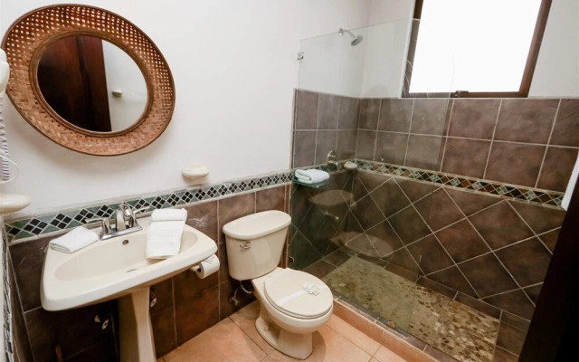 BE 1A Absolute 2BR Oceanfront Luxury Condo