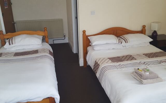 The Globe Hotel