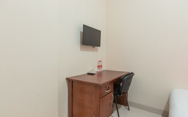 Cempaka Harapan Indah by OYO Rooms