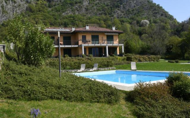 Apartment Gli Ulivi 4 - Tremezzina