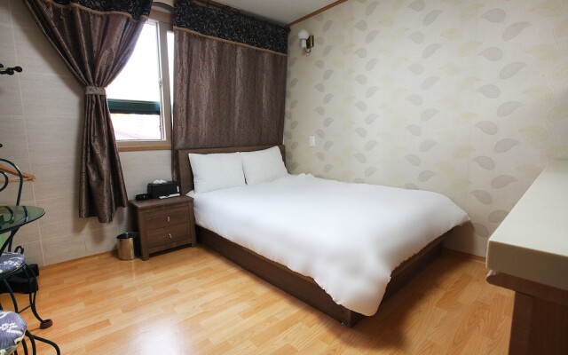 Seogwipo Handu Motel