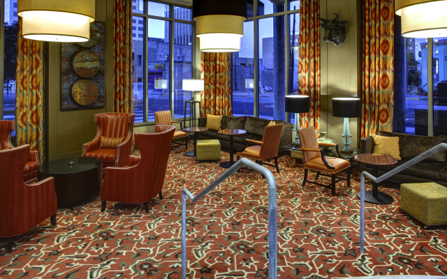 Hampton Inn & Suites Austin @ The University / Capitol