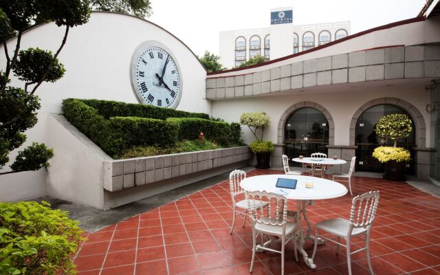 Krystal Satélite María Bárbara