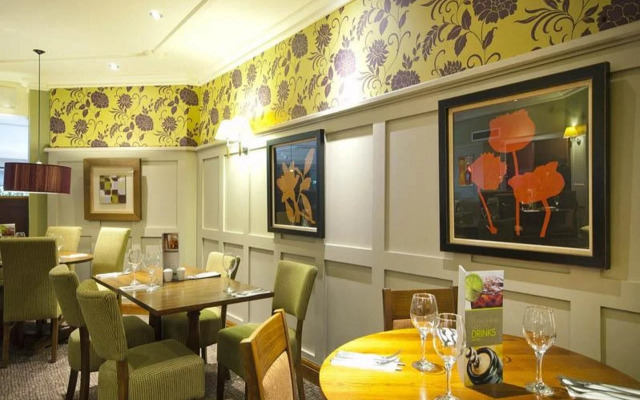 Premier Inn Glasgow Airport