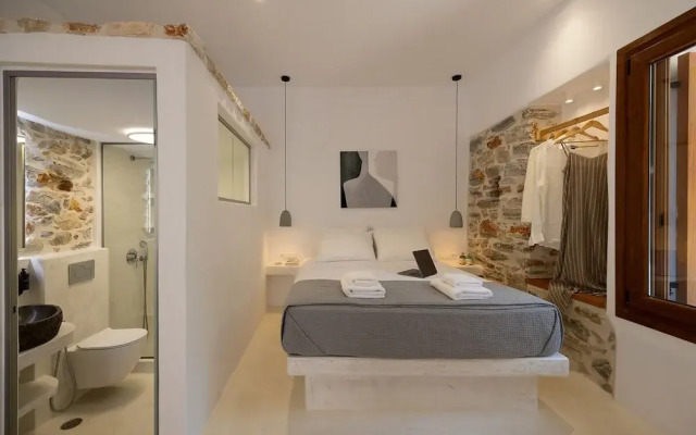Naxos Boutique Suites