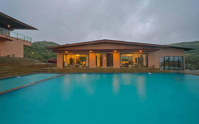 StayVista at Lake Mansion