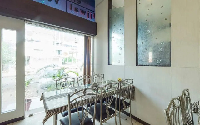 JK Rooms 111 Hotel Shivala