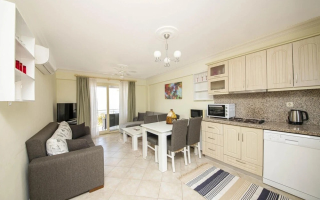 Sleek Flat With Private Beach and View in Milas