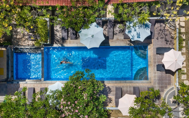 The Tanis Beach Resort Nusa Lembongan