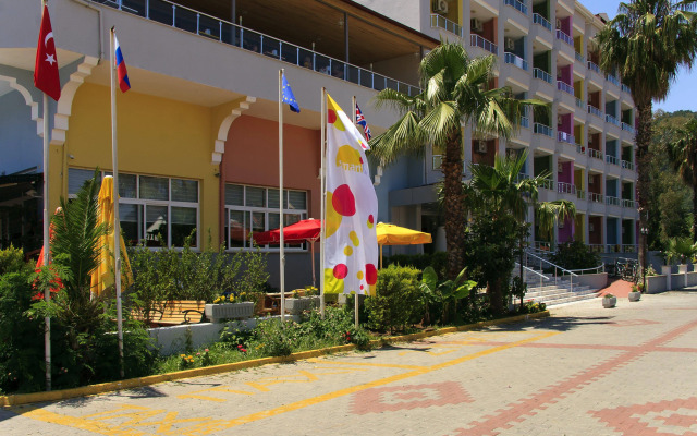 Vela Hotel