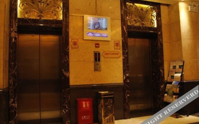 Yale Hotel