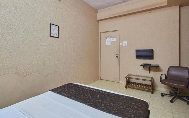 Hotel Red Palm
