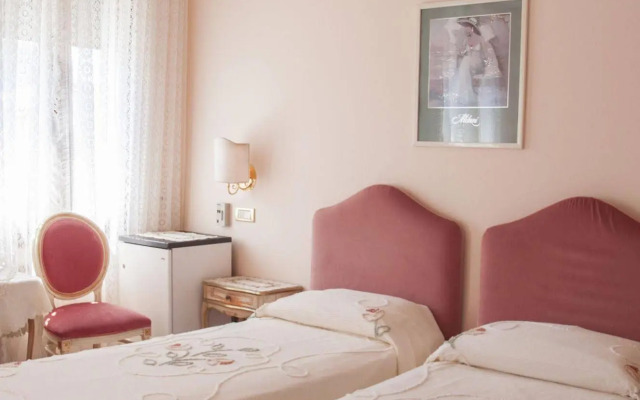 Hotel Villa Serena