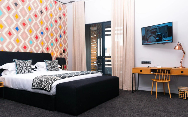 Hallmark Hotel by BON Hotels