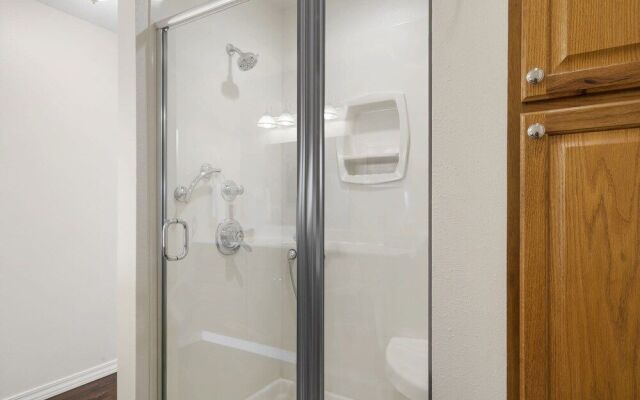 Branson Hilltop Haven - Golf Oasis