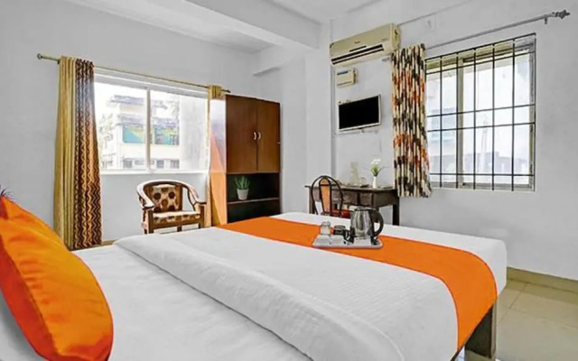 Oyo 90840 Majestic Raja Nagari