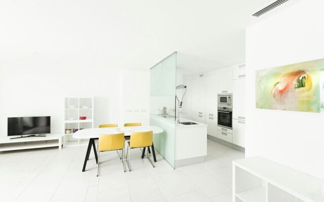 Palmar White