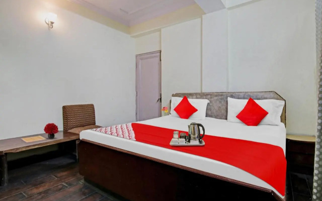 OYO Rooms Mall Road View