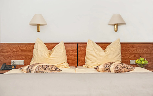 Hotel & Restaurant Zum Hirsch