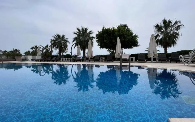 Veltur Turiya Hotel