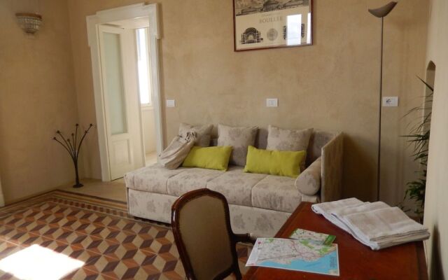 White Lilac romantic B&B adults only