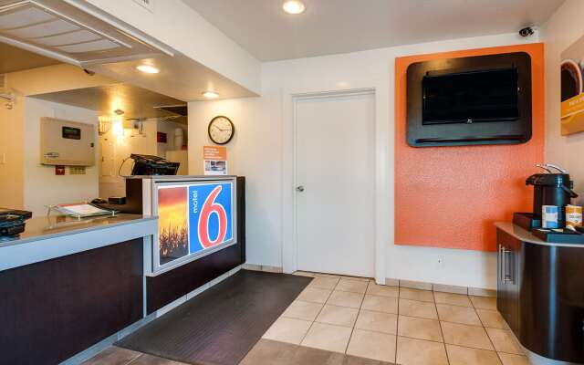 Motel 6 Lenexa, KS - Kansas City Southwest