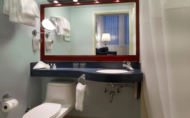 Club Quarters Hotel Wacker at Michigan, Chicago