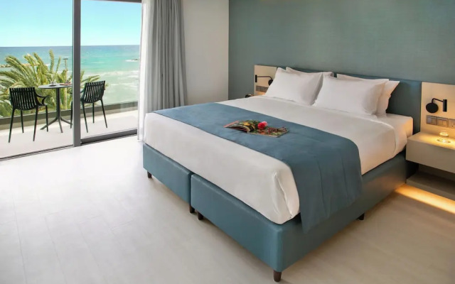 Mercure Larnaca Beach Resort