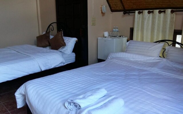 Heun Plai Na Homestay