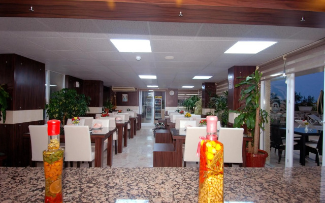 Lara Diamond Hotel