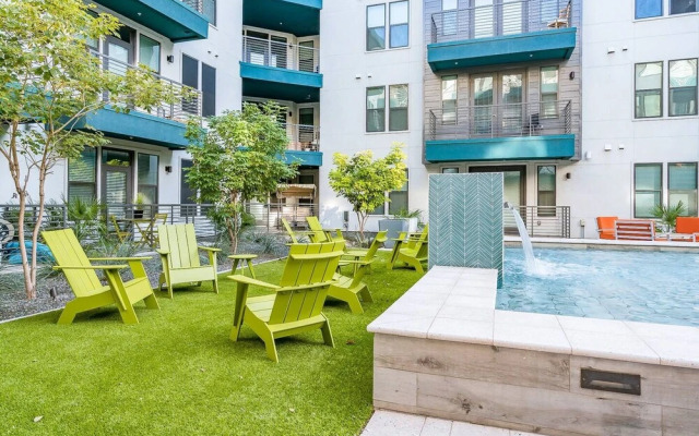 Modern Town Lake Penthouse by Cozysuites