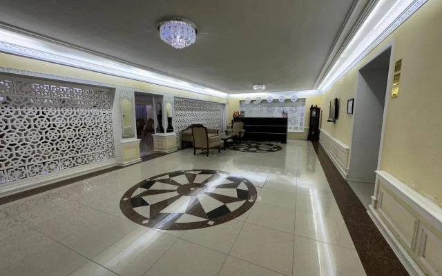 Grand Silk Road Hotel