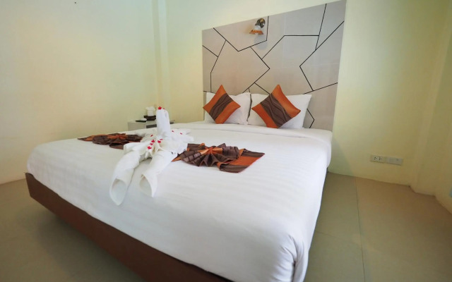 Lanta Fevrier Resort